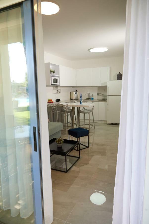דירת גן פונה לבריכה - Pool Garden View Eilat Διαμέρισμα Εξωτερικό φωτογραφία